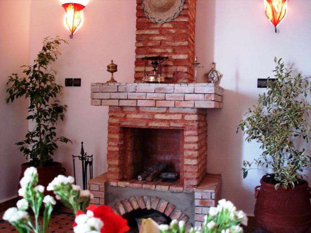 Al Andaloussiya Diyafa Hotel Moulay Idriss Bagian luar foto